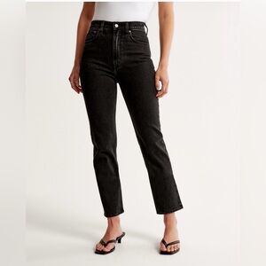A&F The ankle straight ultra high rise jeans
